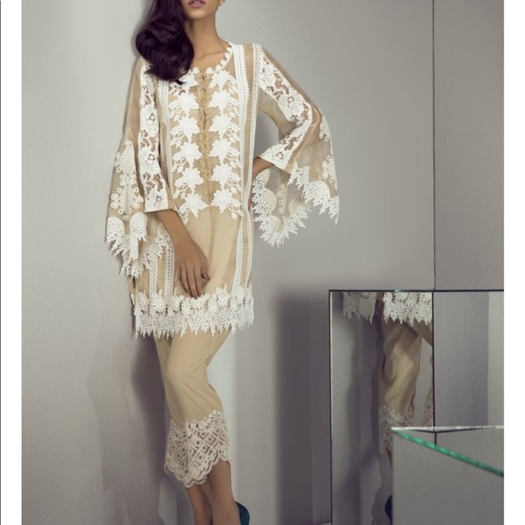 Mina hasan Pakistani/Indian outfit - Picture 1 of 3